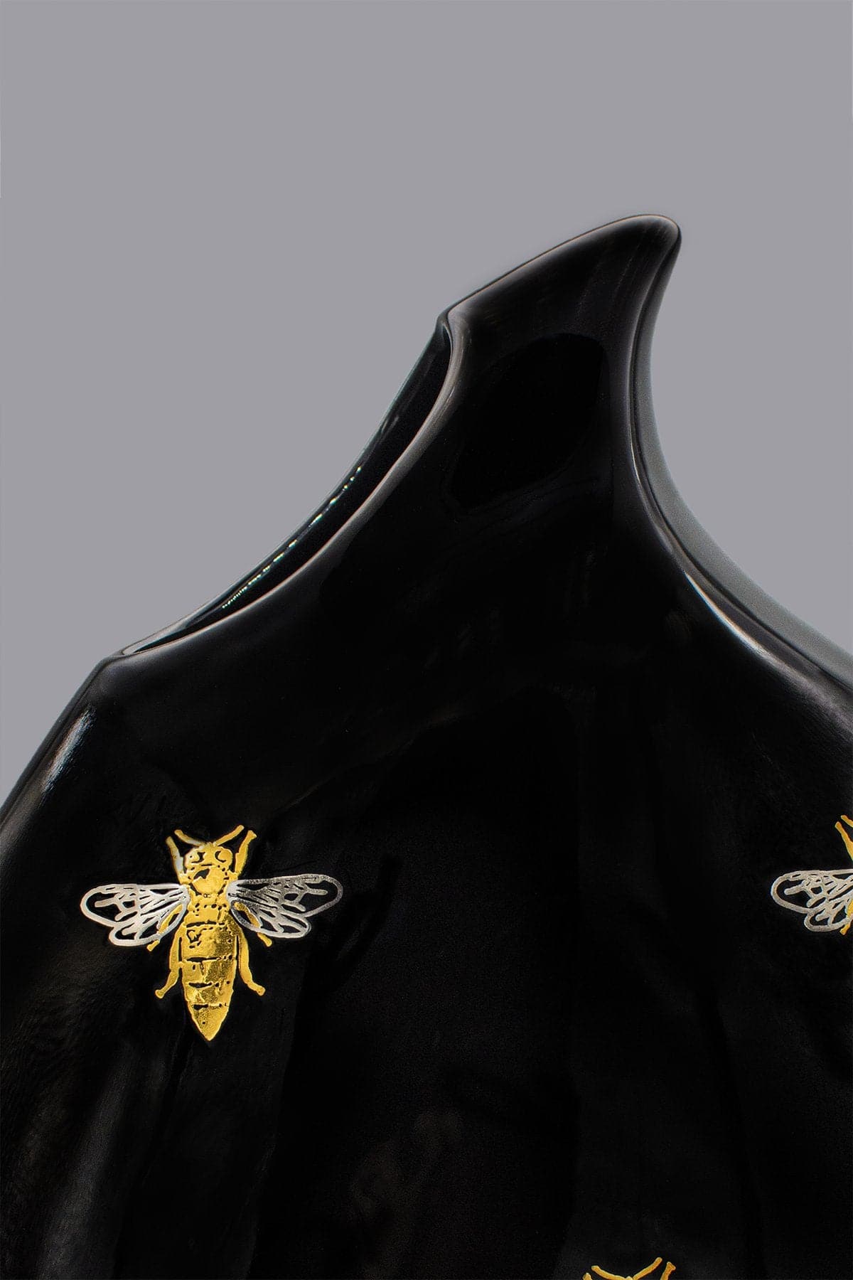 BEE TEARDROP CERAMIC VASE - Image 4