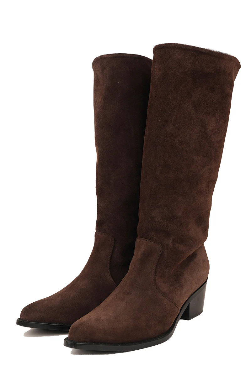 BRUNY SUEDE BOOTS IN CHOCOLATE - Image 4