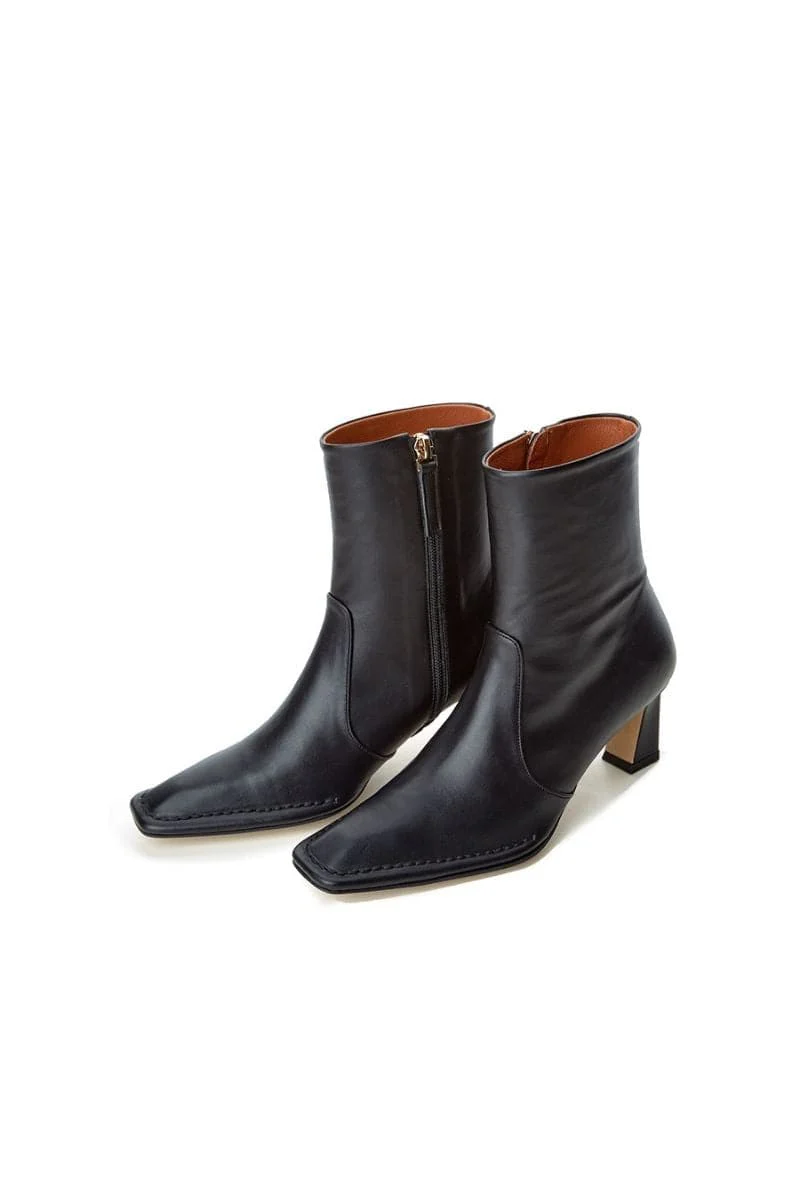 CALAIS BLACK ANKLE BOOTS - Image 4