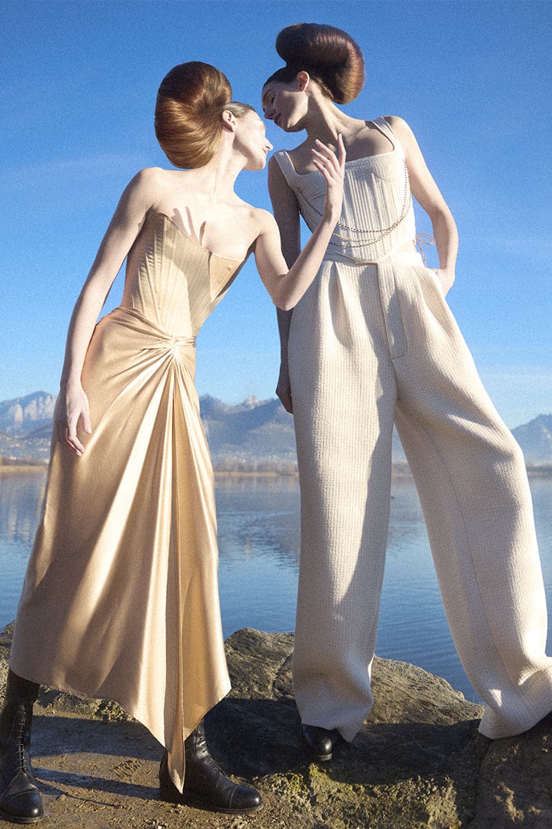 CHAMPAGNE TWO-PIECE TWIST SET - Image 13