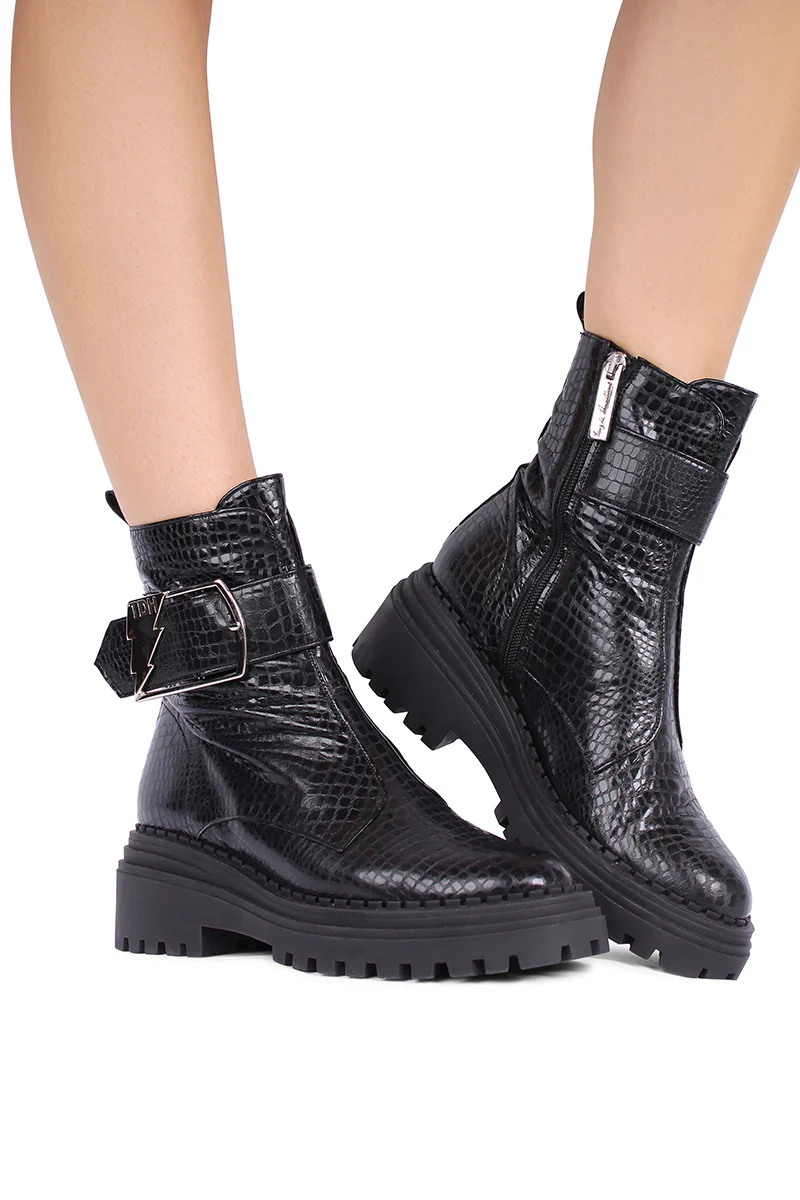 FESTIVAL BOOTS IN BLACK - Image 8