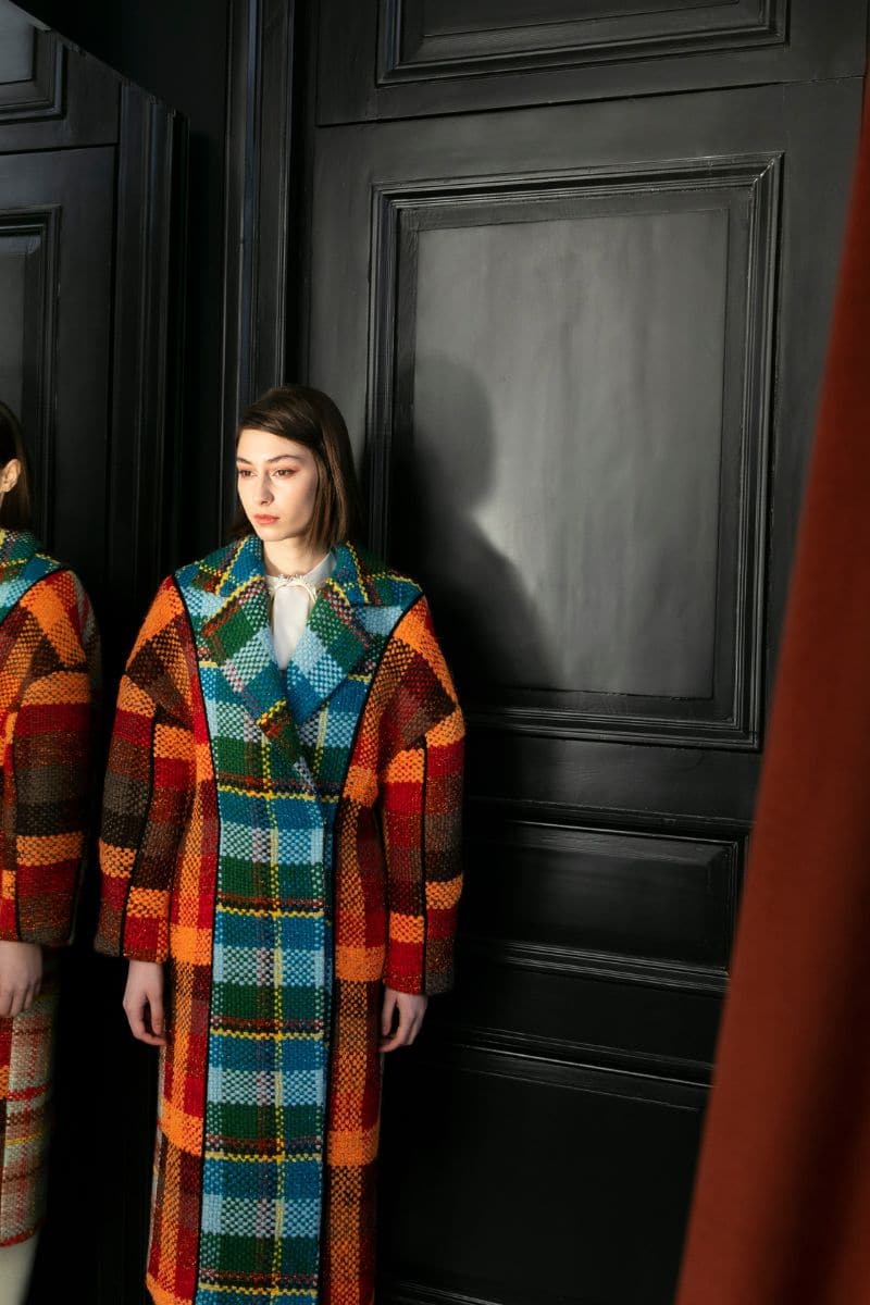 GEOMETRIC OVERSIZED BLUE AND ORANGE COAT - Image 4