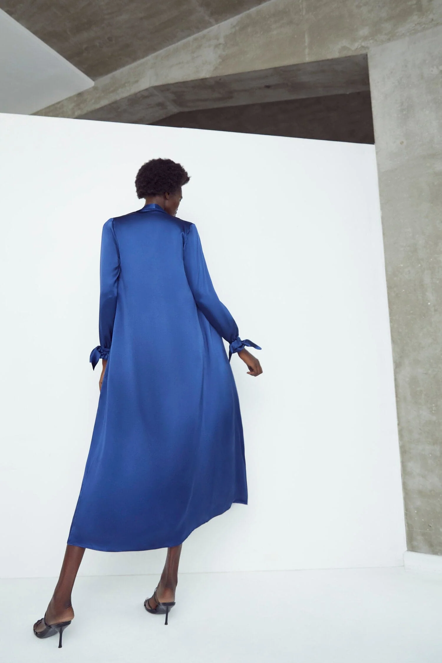 SILK DUSTER COAT - Image 3