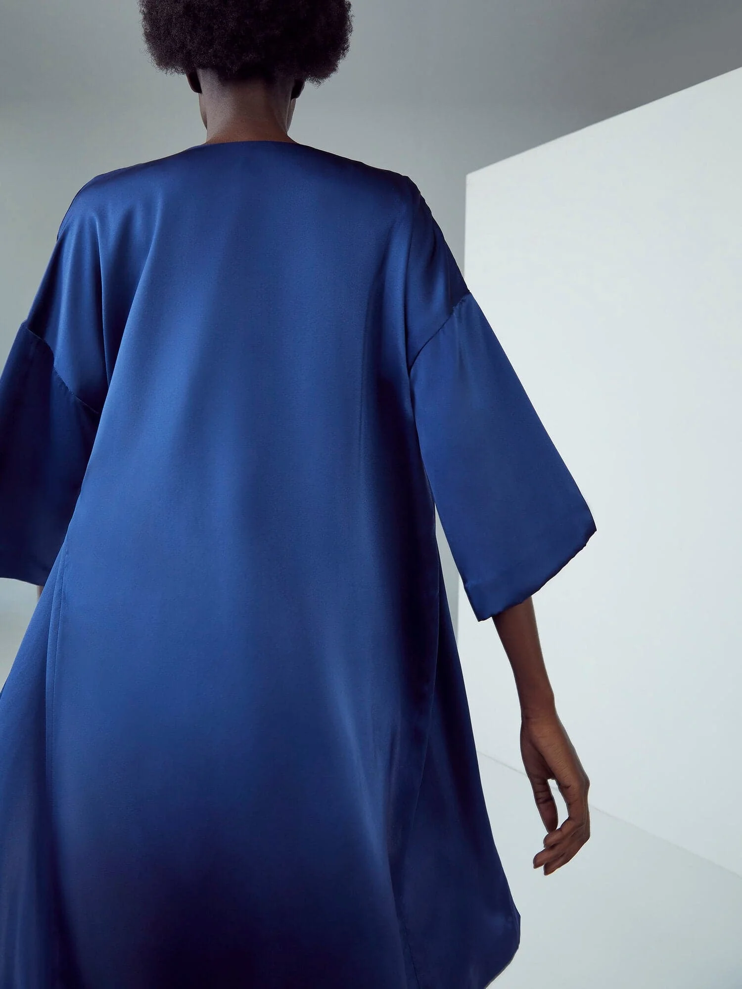 SILK MIDI KIMONO - Image 3