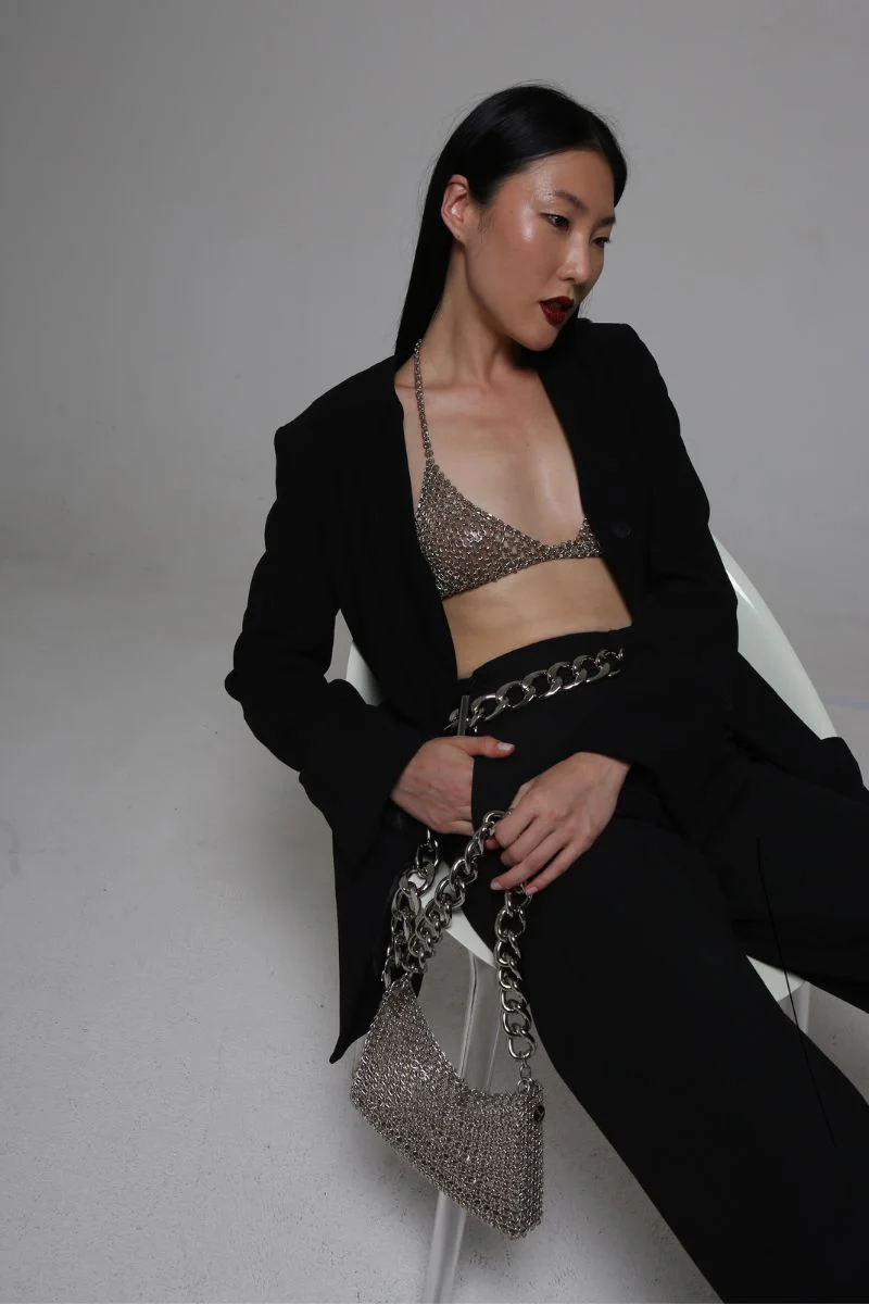 THE CHAIN BRA - Image 4