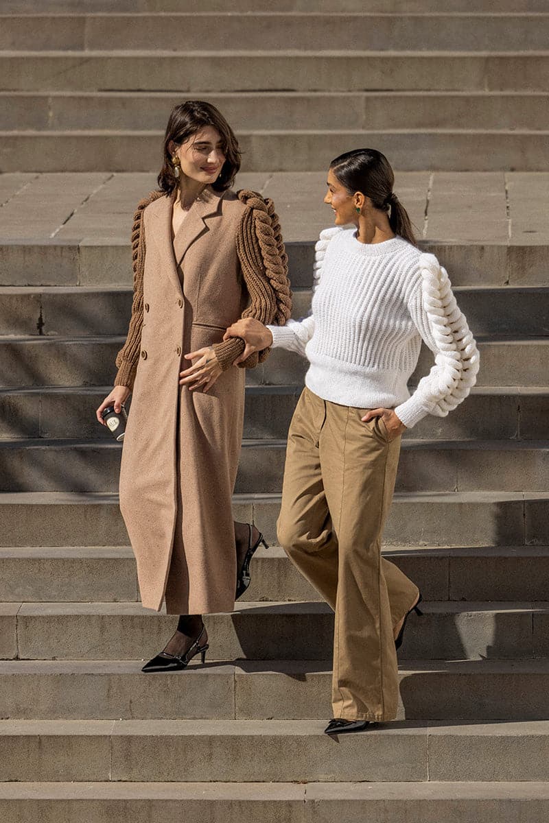 TURTLENECK WHITE SWEATER - Image 7